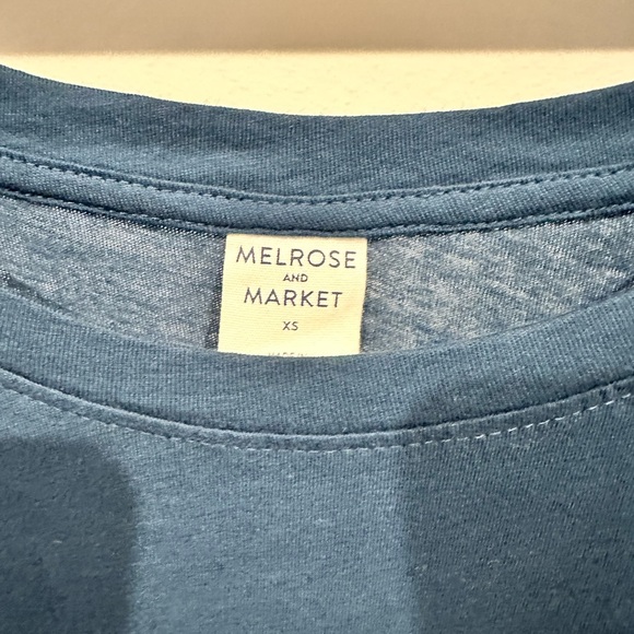 Melrose and Market Top - Picture 4 of 4